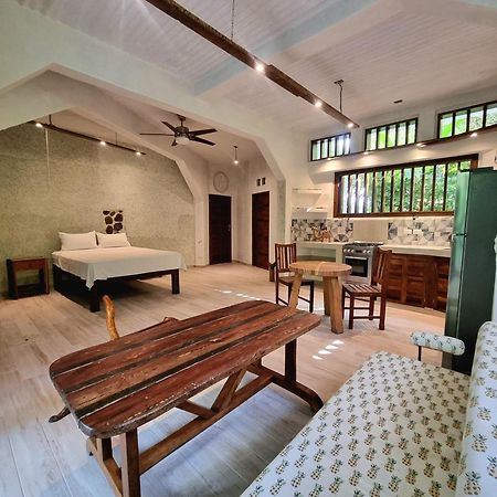 Omega Tours Eco-Jungle Lodge La Ceiba Eksteriør bilde